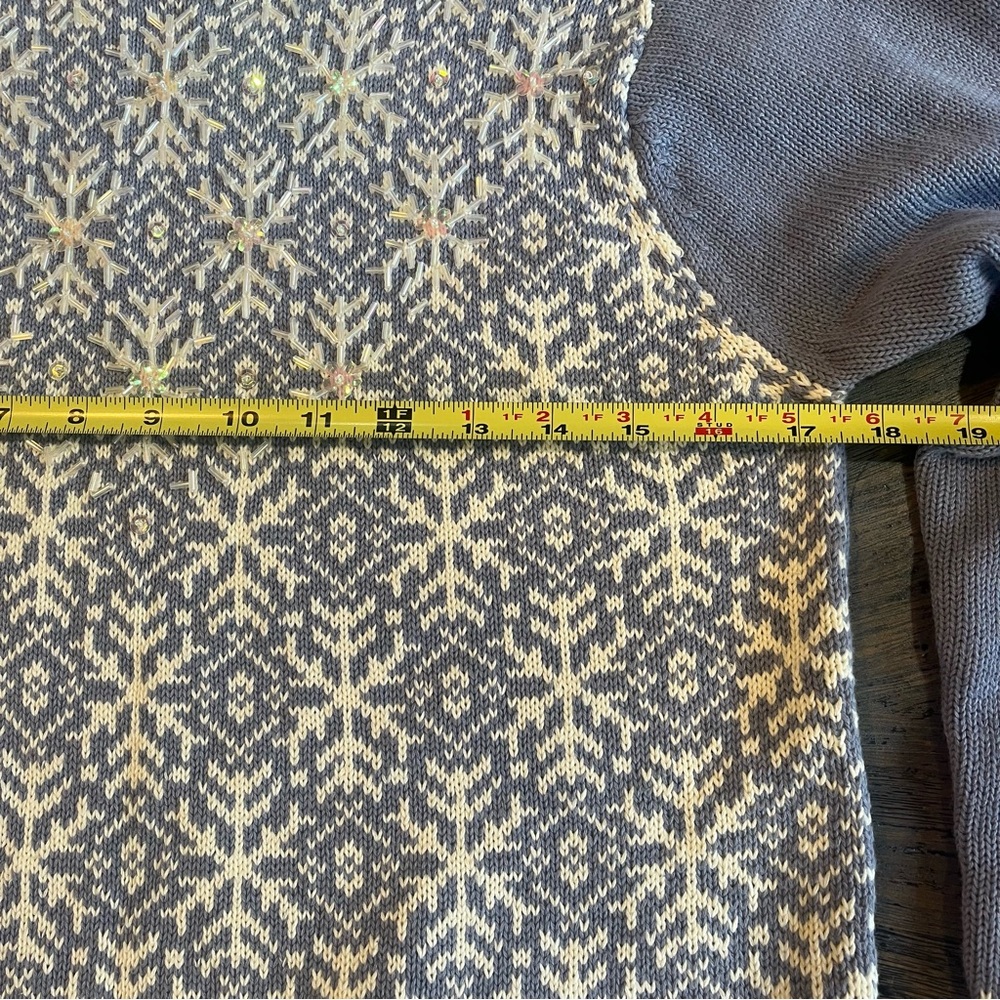 Lng Wovens Fair Isle Snowflake Bead & Sequin‎ Sweater Ice Blue White Mock Neck - Picture 5 of 9